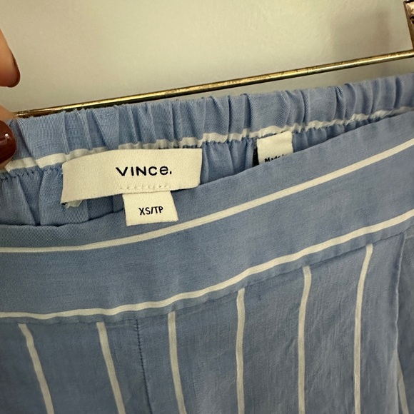 Vince Pleated Striped Woven Wide-Leg Pants - Picture 8 of 9